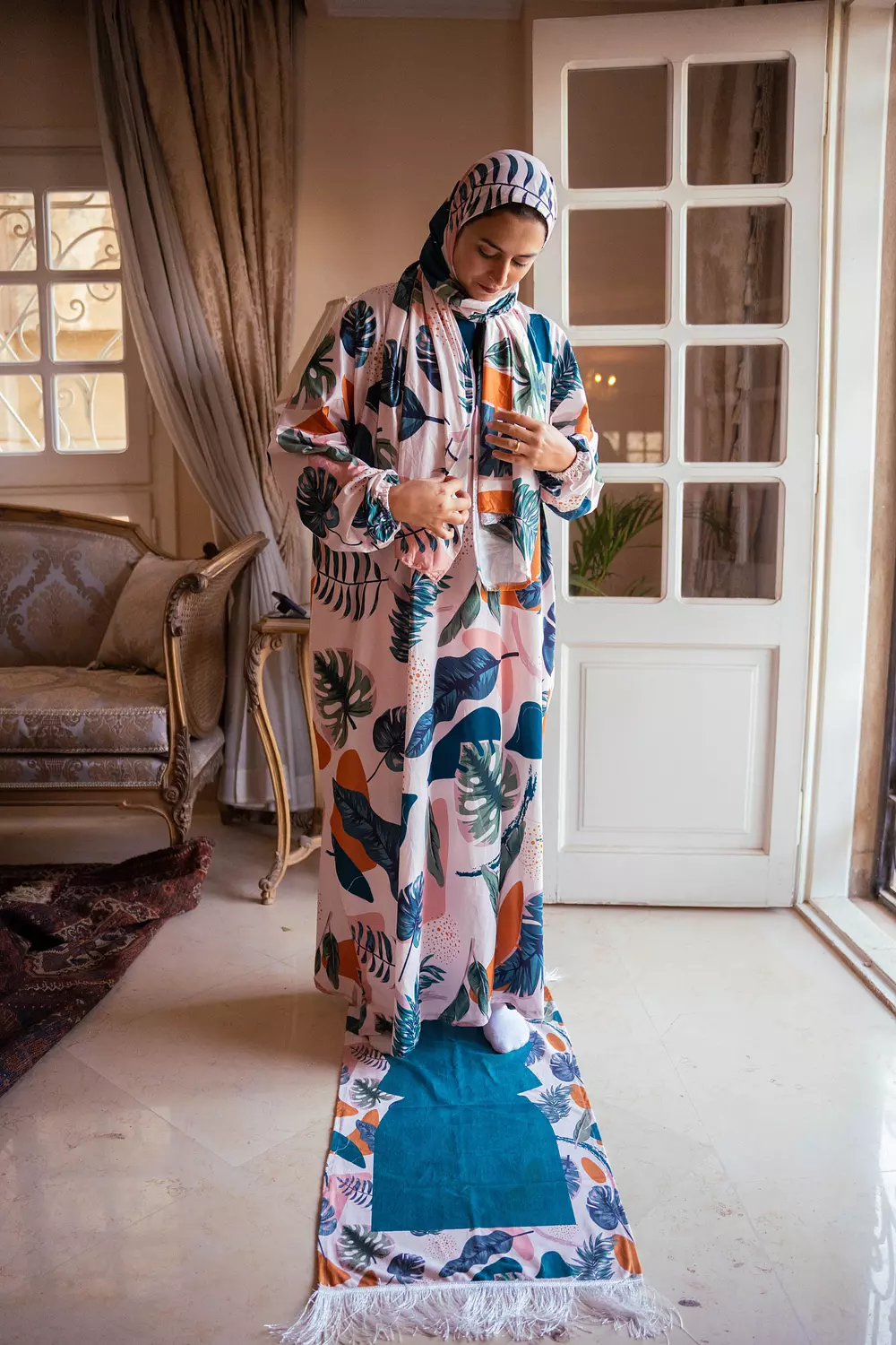 Prayer Adults Isdal - Tree Leaves  - Multi Color  image