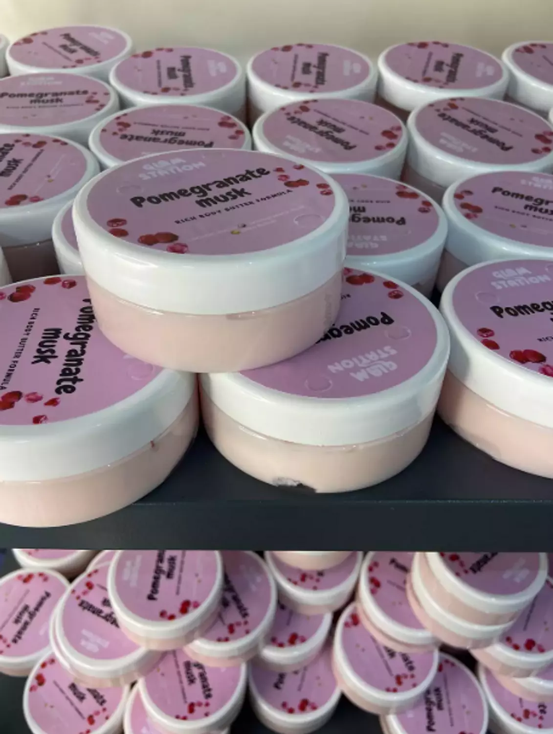 ✨Pomegranate Musk✨ 3