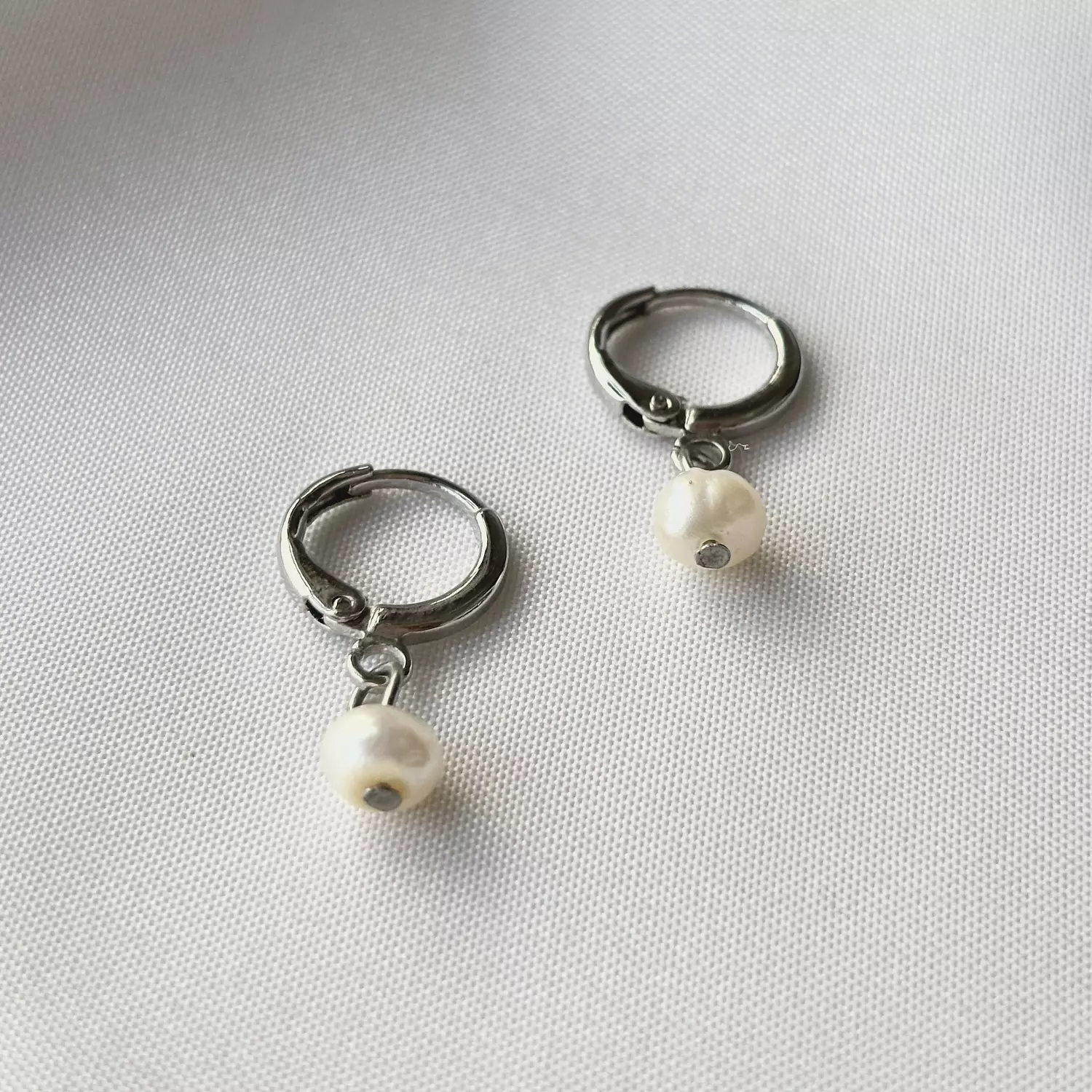 Little Pearl earrings 1