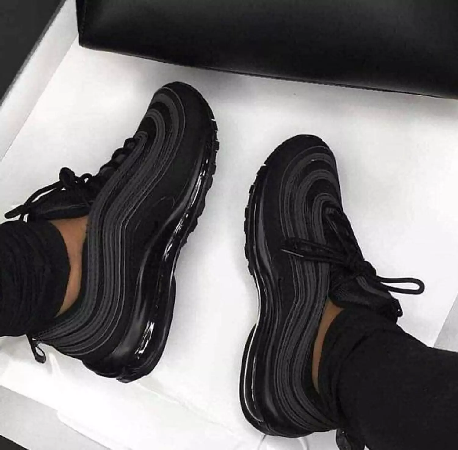 Air max 97 Full Black Reflective  3