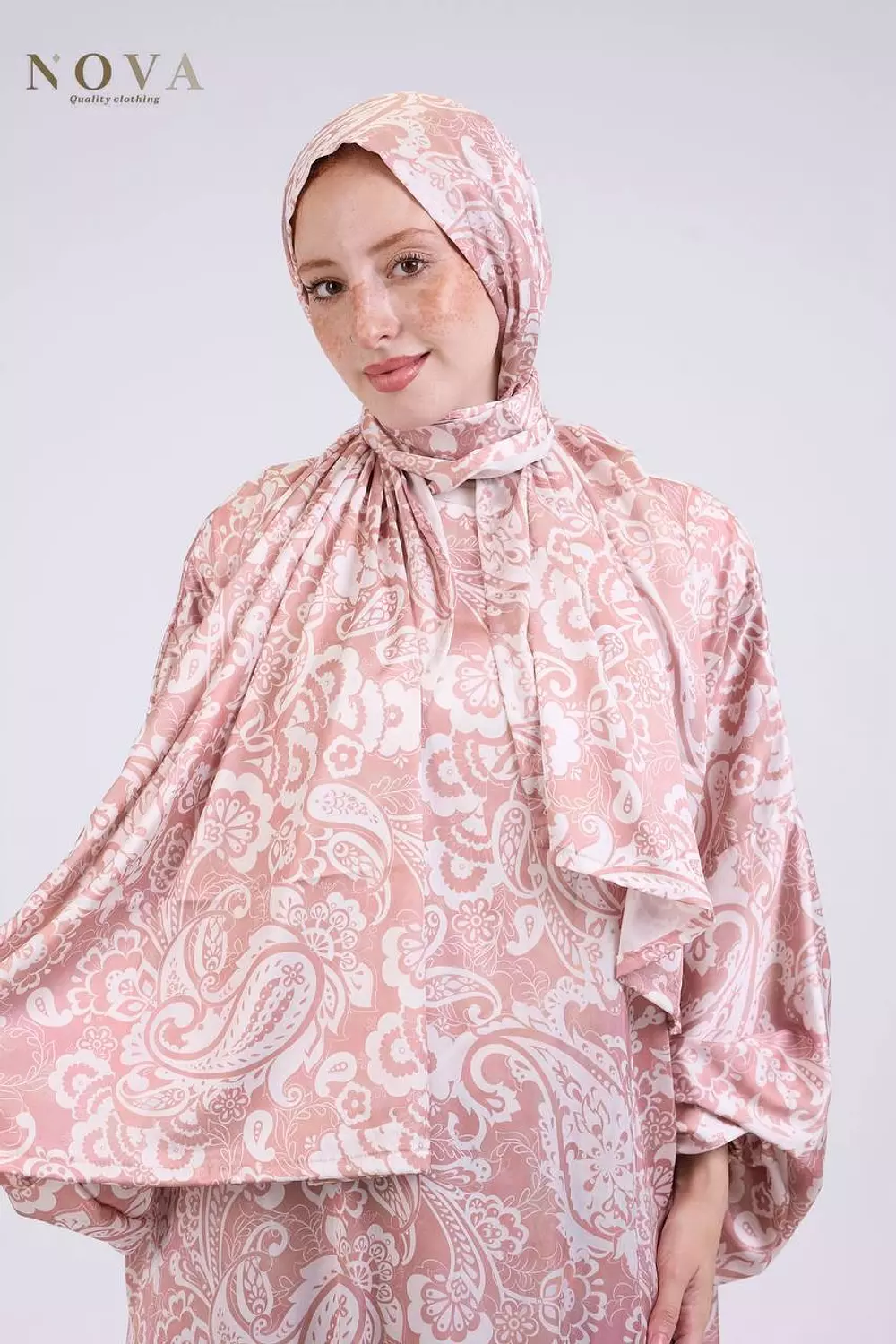 Paisley Satin 1