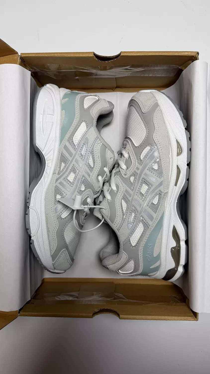 Asics GEL NYC in Grey   image