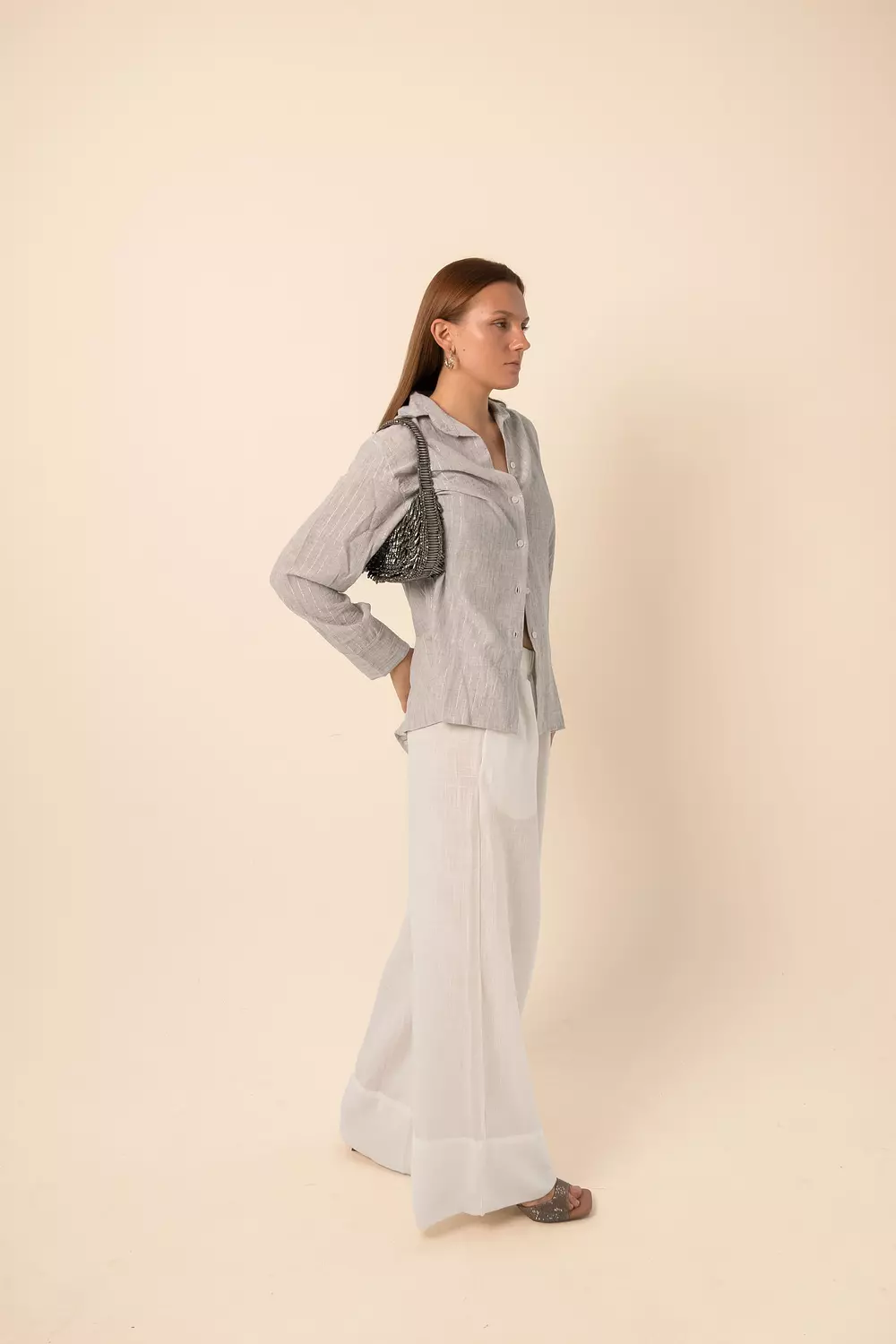 <p><strong>Wide-Leg Pants - White</strong></p>