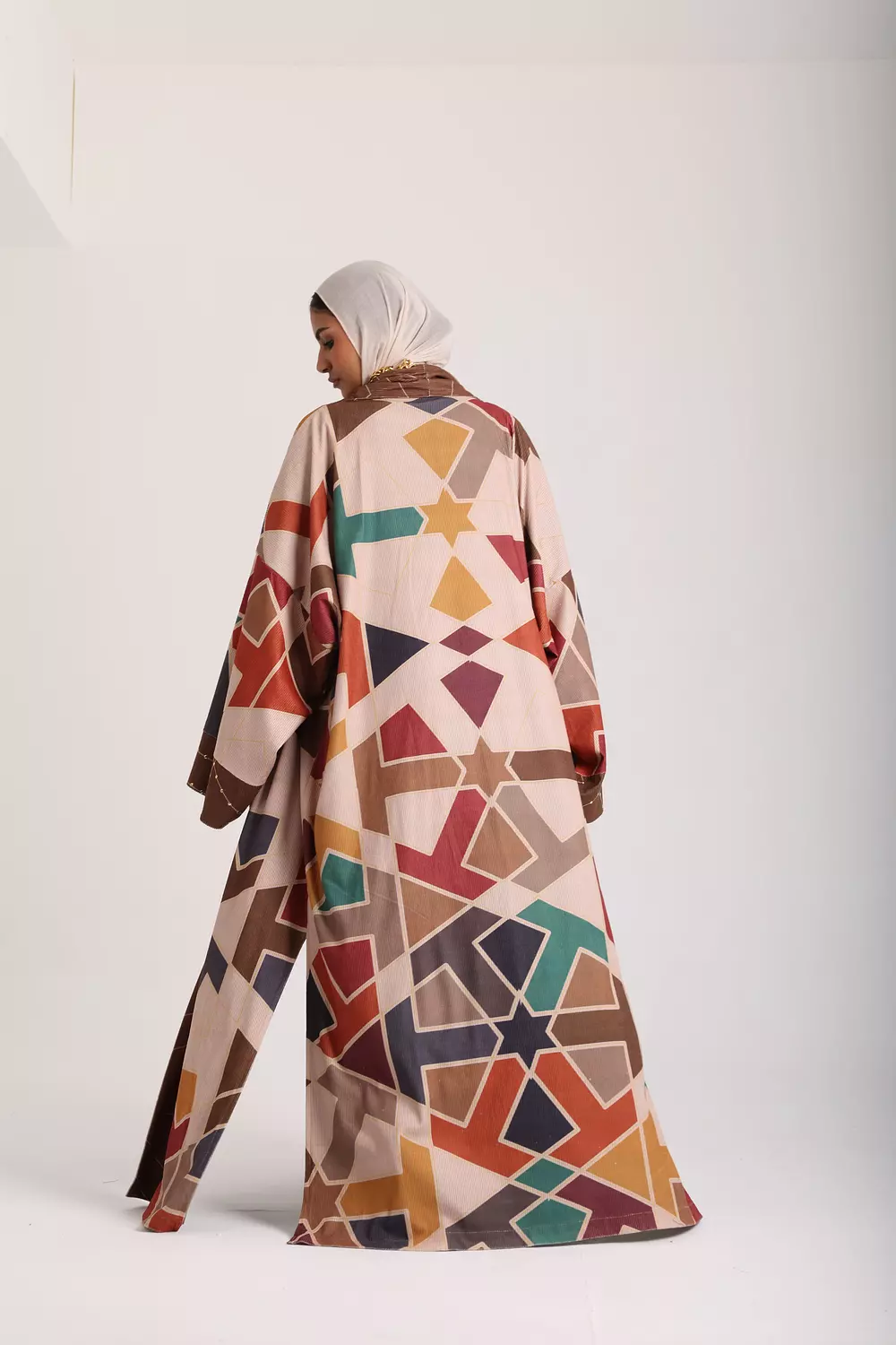 ARABESQUE Kaftan 3