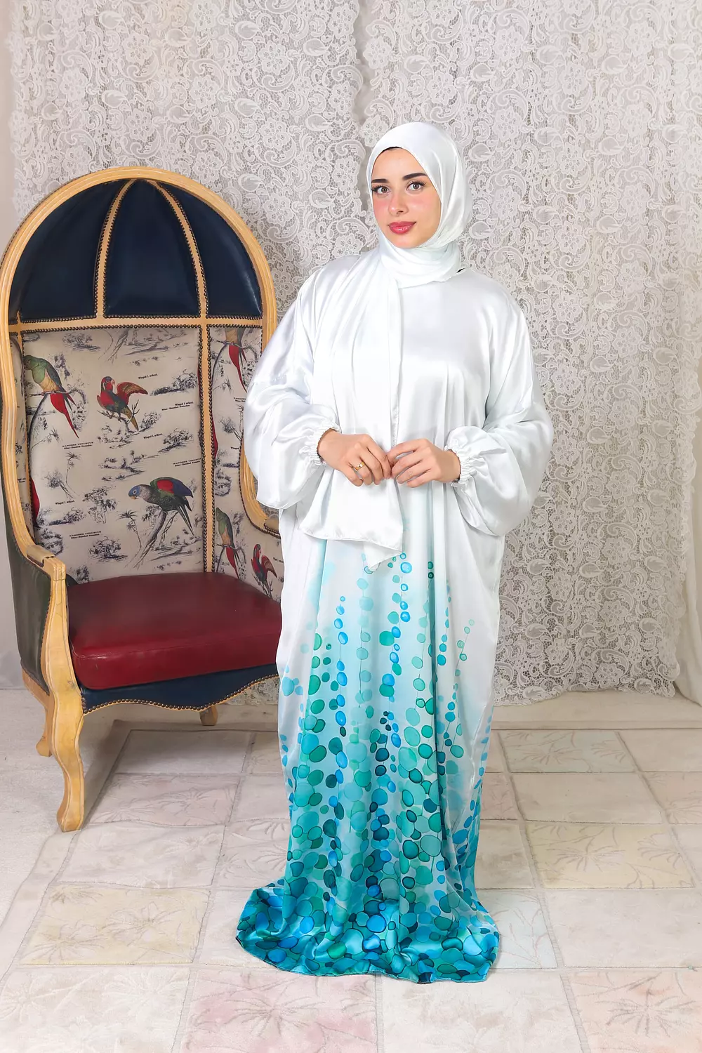 Isdal Satin Prayer2504 2