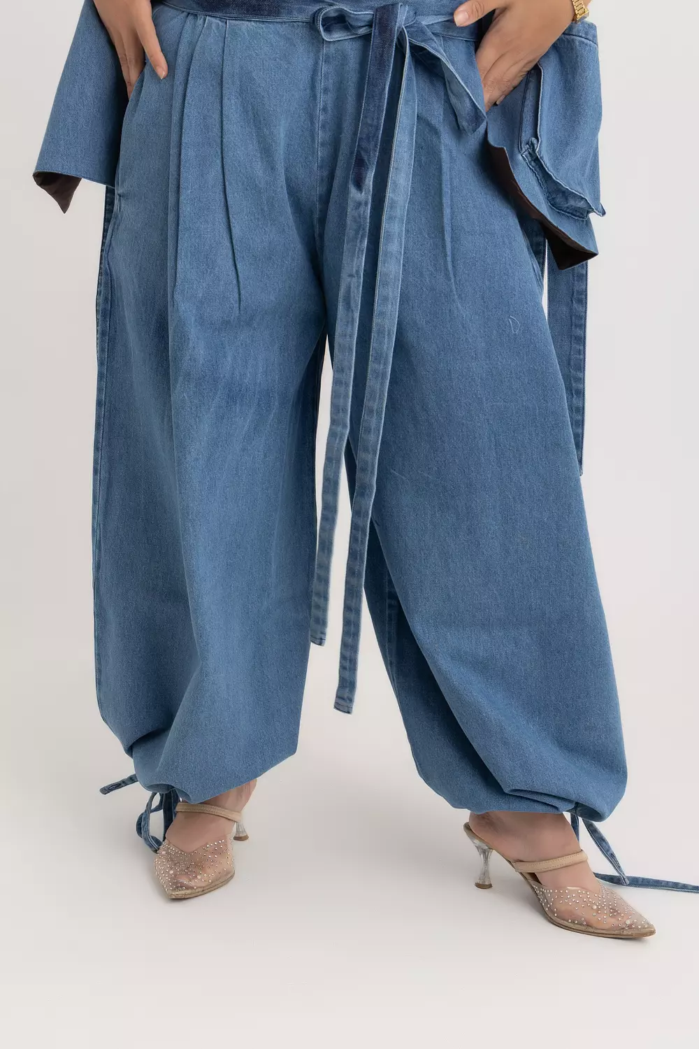 The Magic Denim Relaxed Pants 7