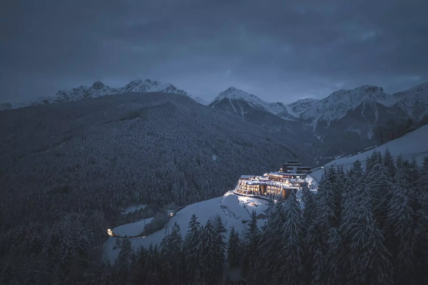 🎖️🌐Hotel Hubertus: An Exceptional Experience Amidst the Dolomites' Magic Alpin Panorama 10