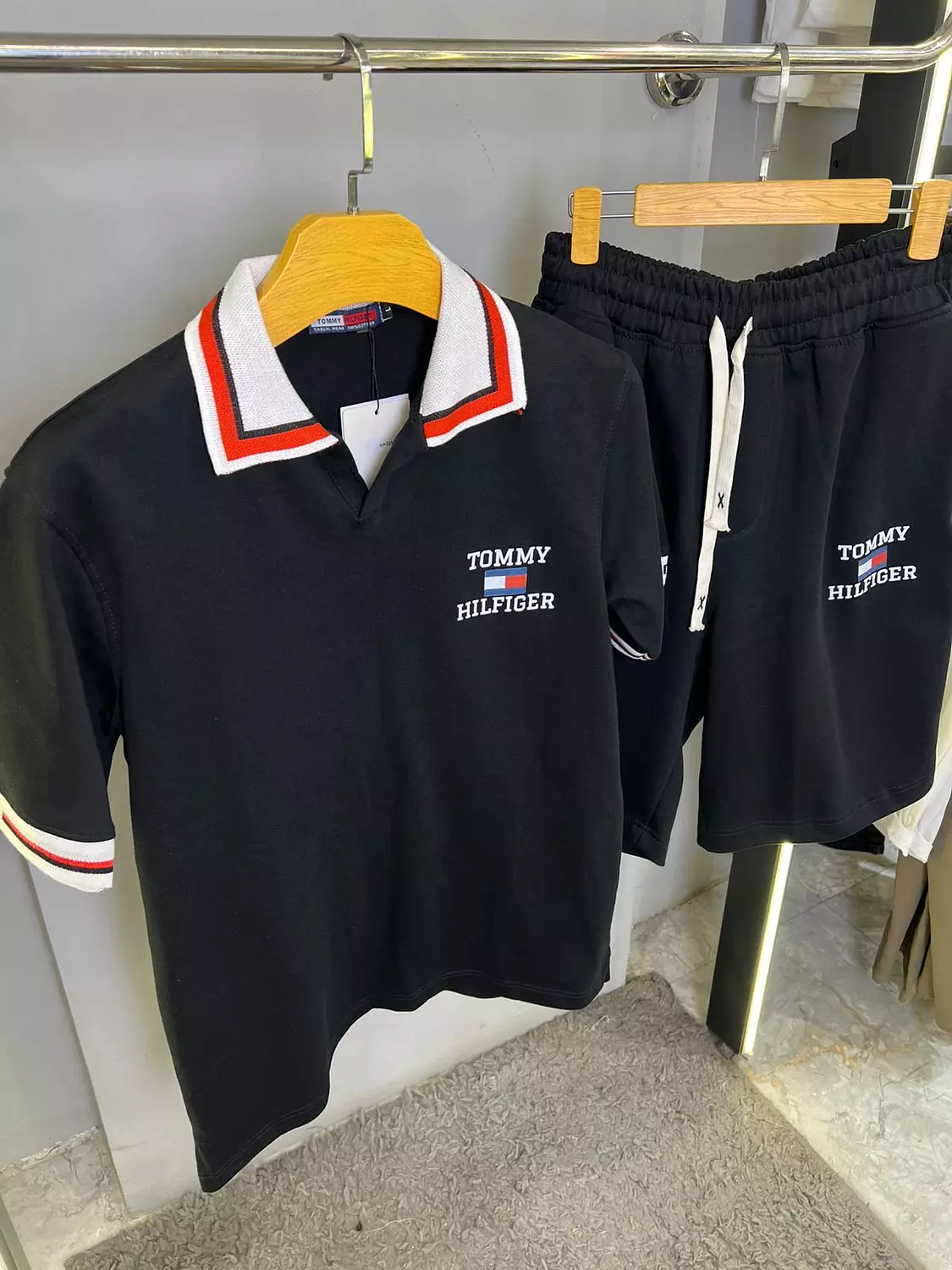 TOMMY HILFIGER SET / 1366 4