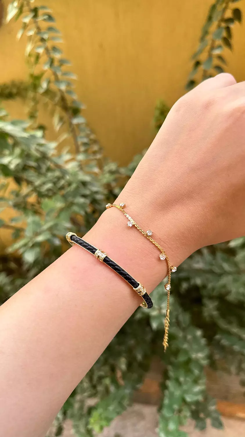 Aurelia Bangle & bracelet  image