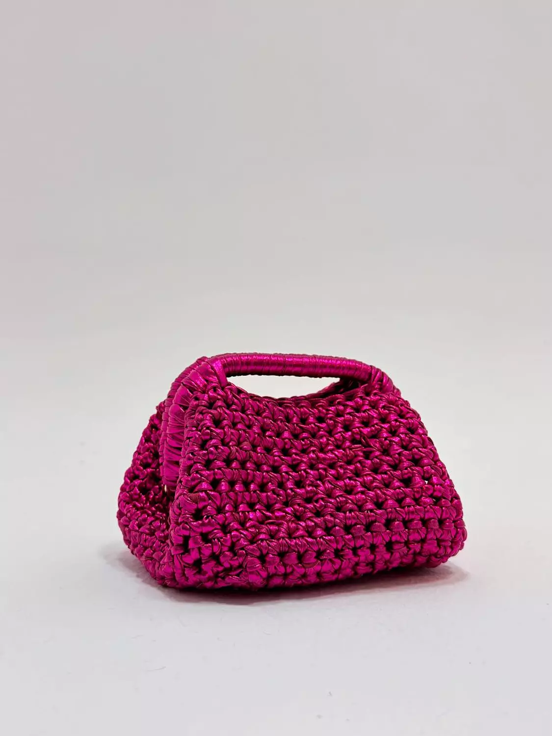 Metallic clutch image