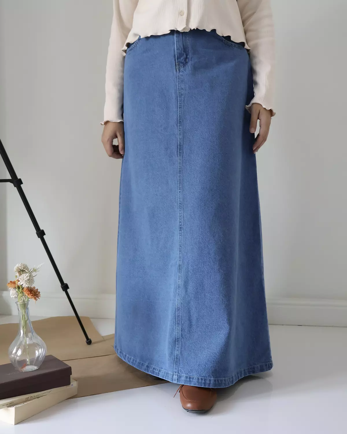 Denim skirt Classic image