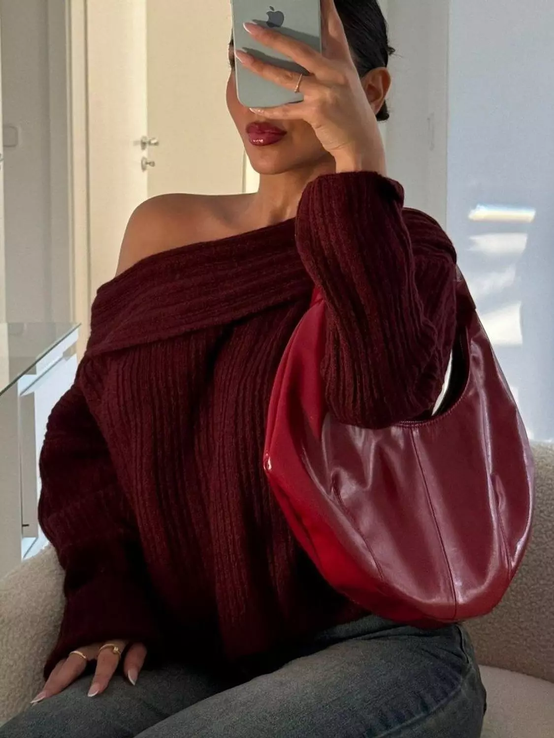 Offshoulder Pullover 1