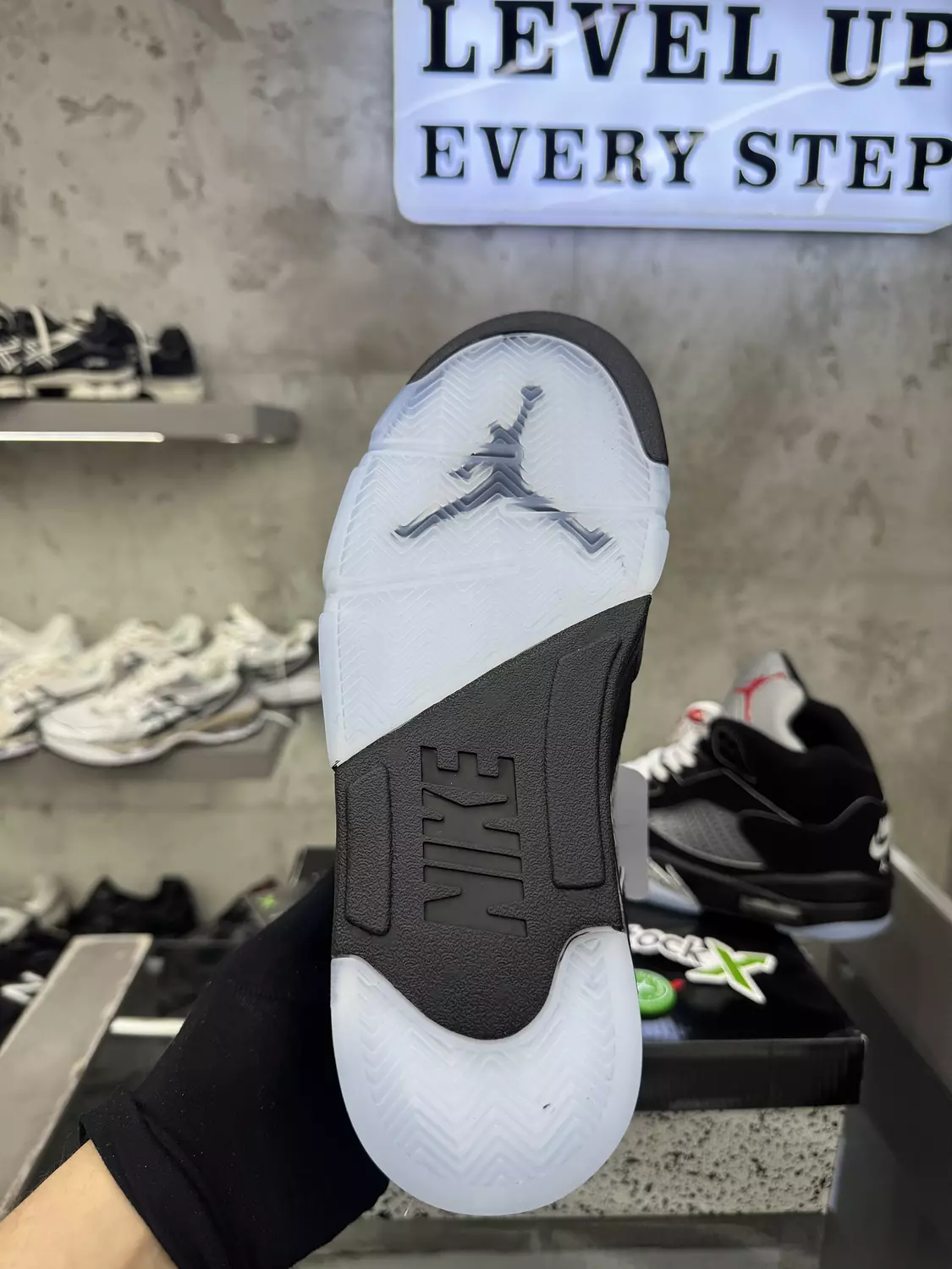Air Joedan 5 Retro Metalic Black 7