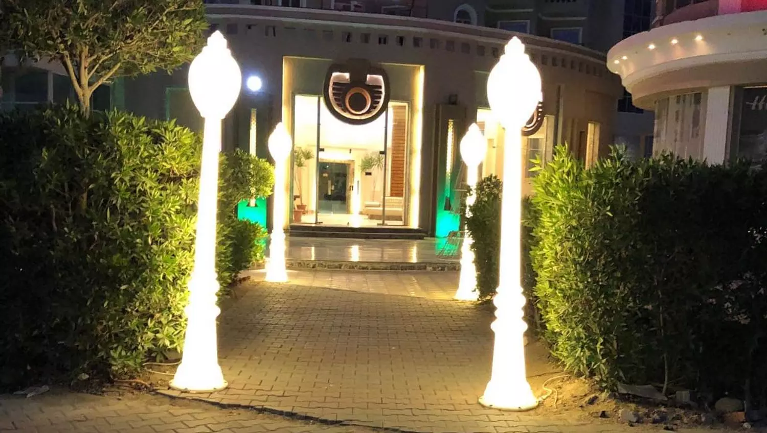  White plastic lighting column image