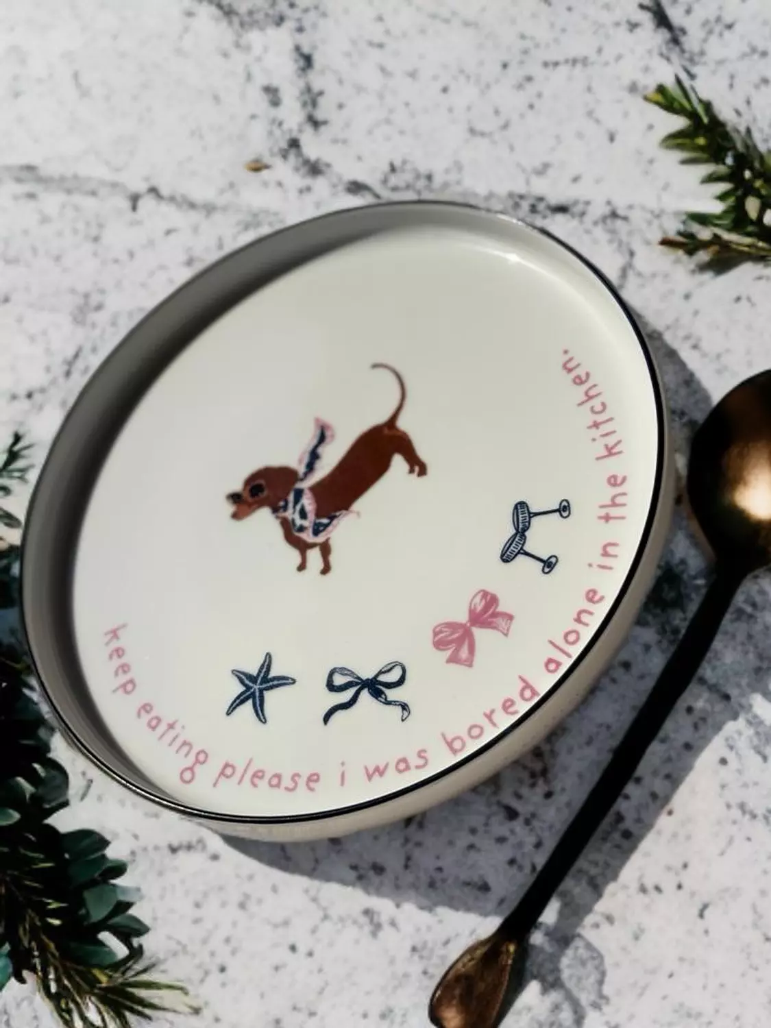 <p><strong>pretty bored pup plate</strong></p>