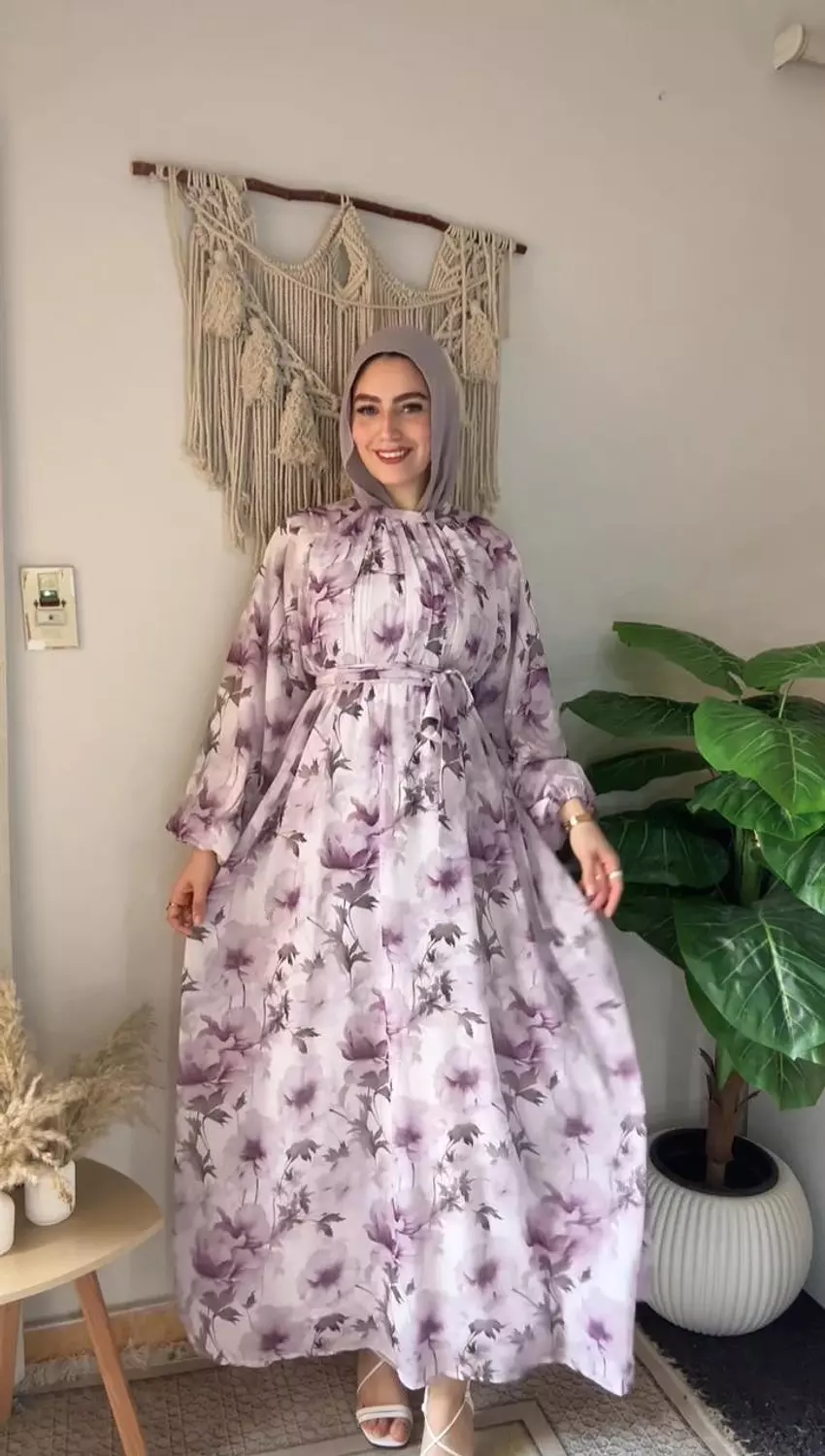 Flower dress image