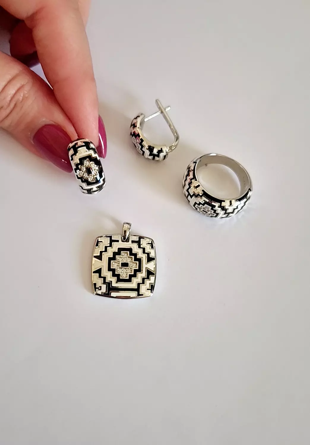 Black &white set 2