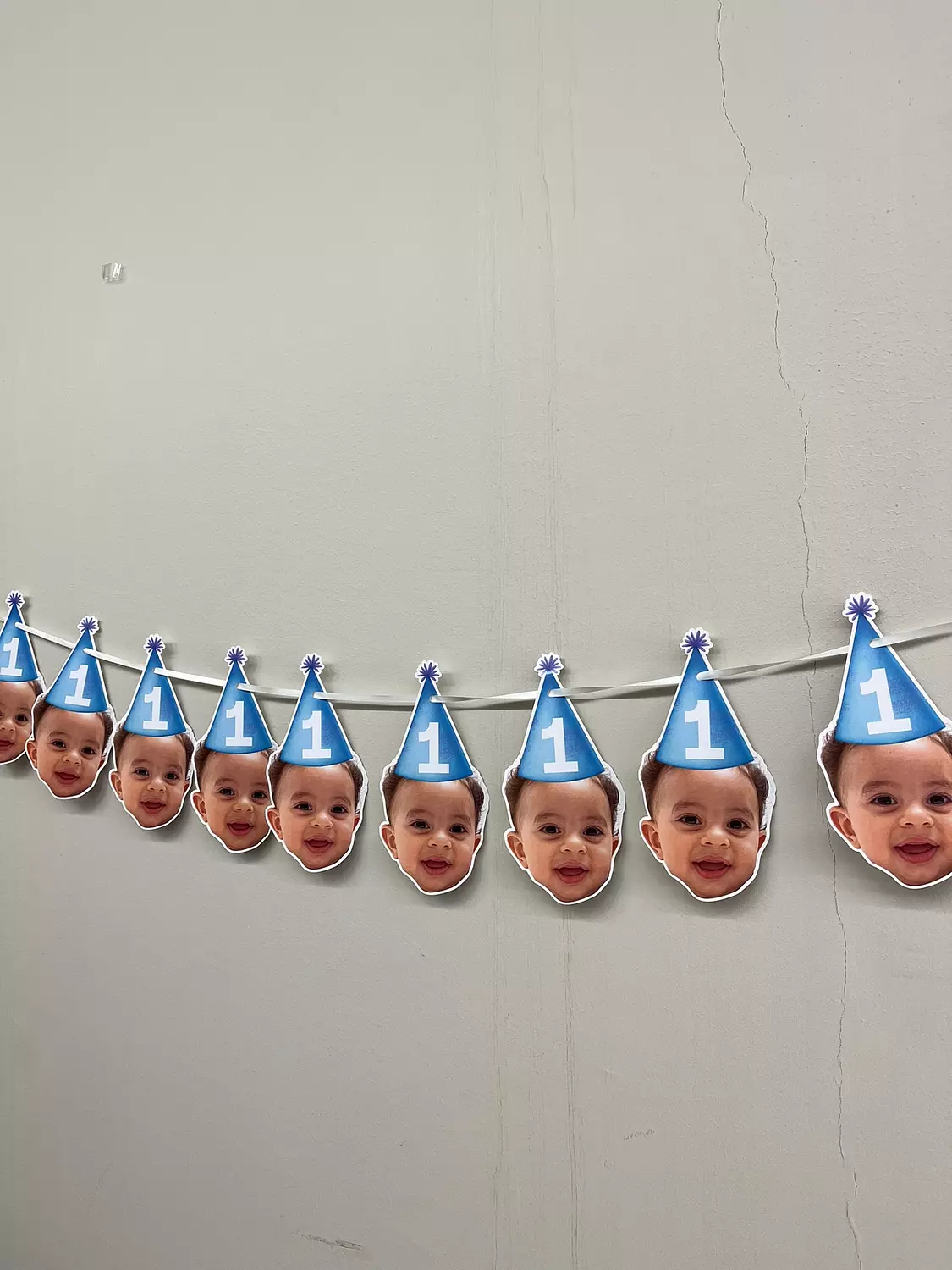 Face Garland 2