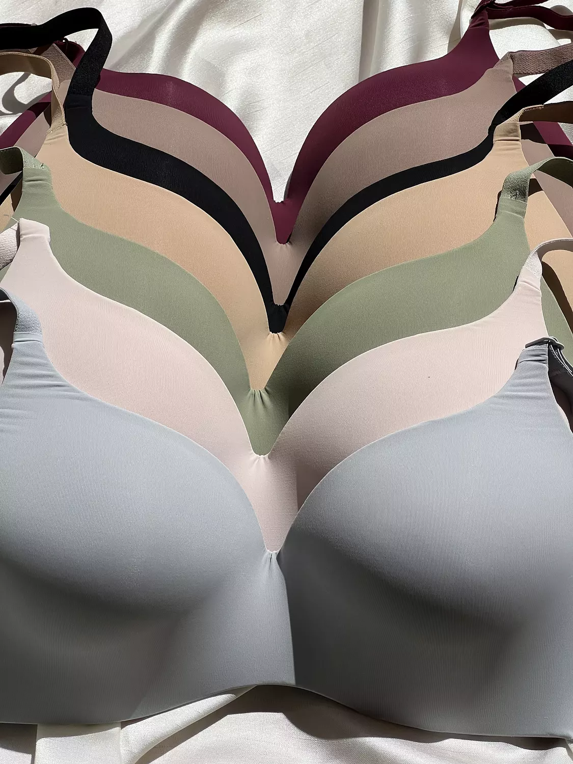 Seamless Non Wired Bra  image