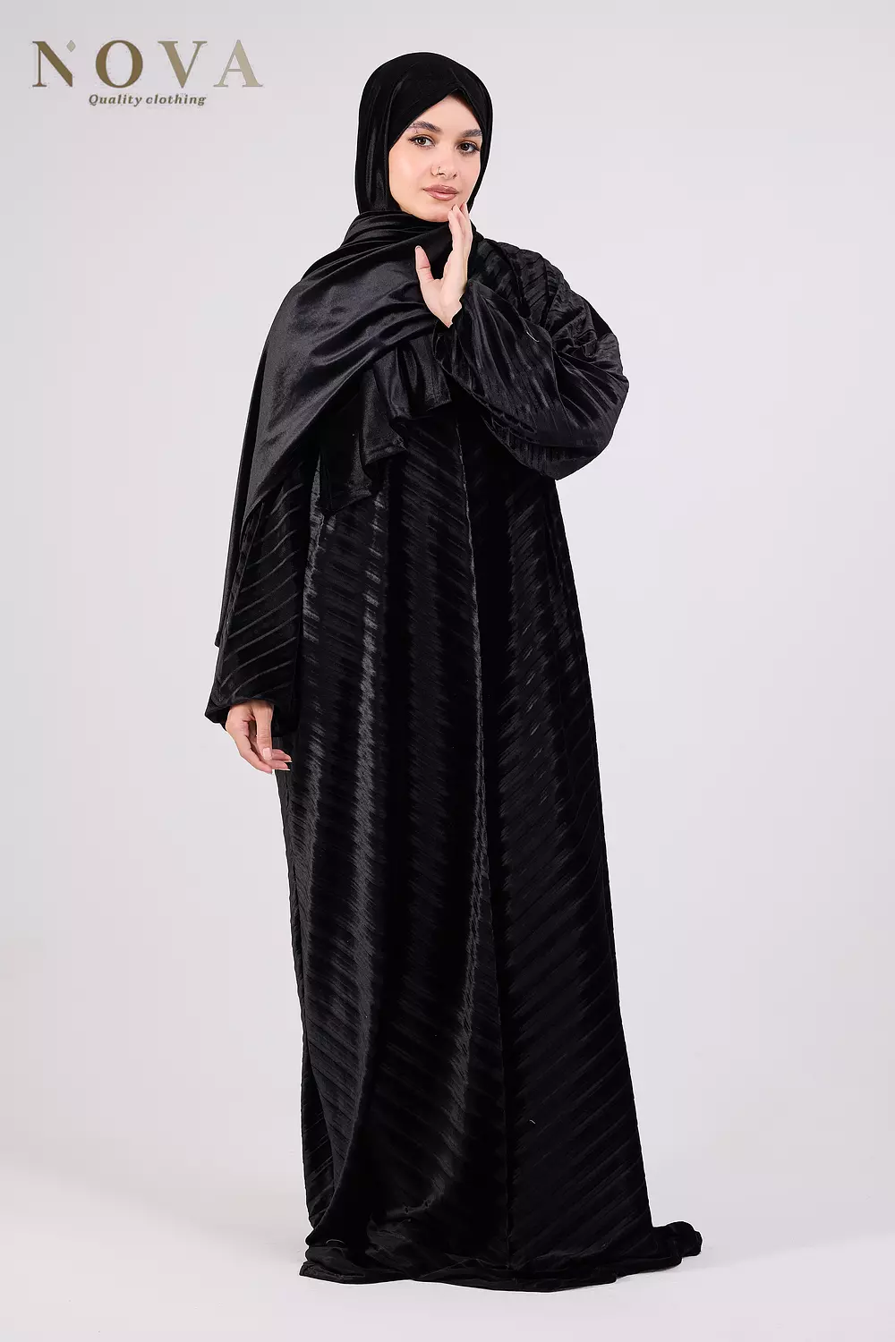 Black pleated velvet  3