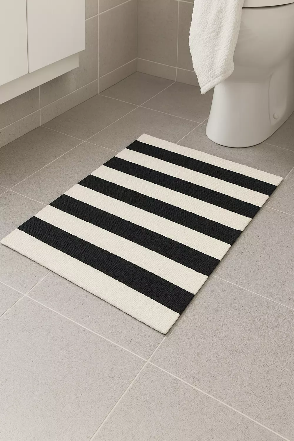  Cleopatra Comfort Bath Mat 1