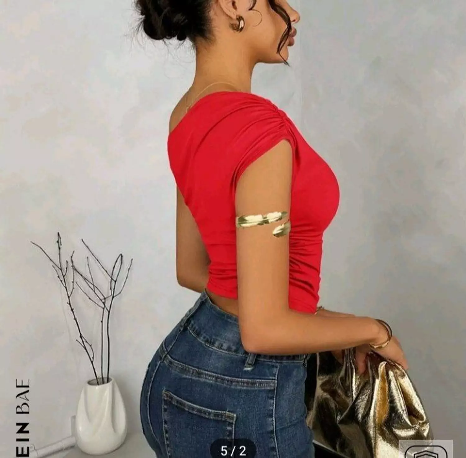 One shoulder top  hover image