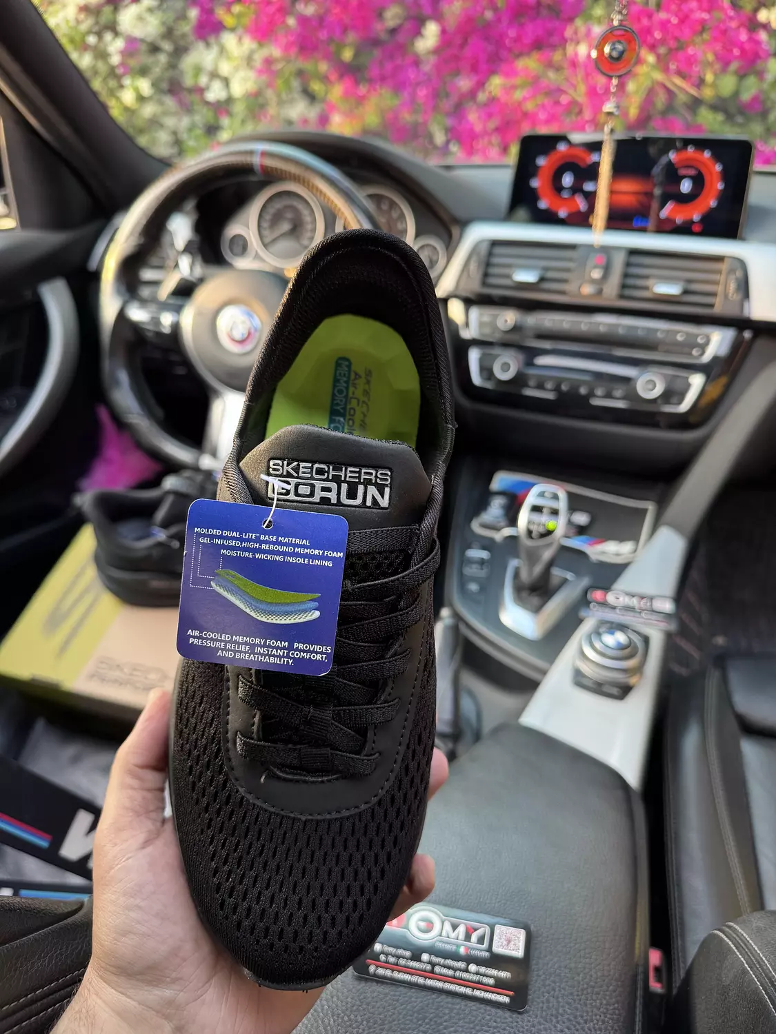 SKECHERS SLIP-INS MAX CUSHION 4