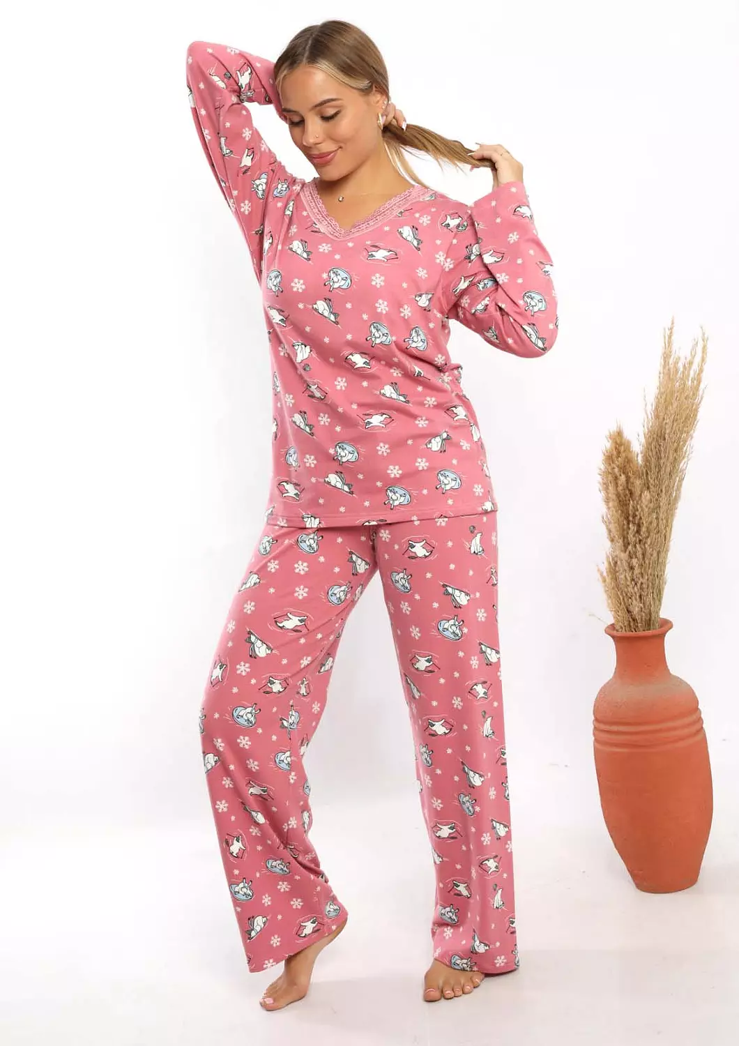 C349The winter bear lace top pajama set  image