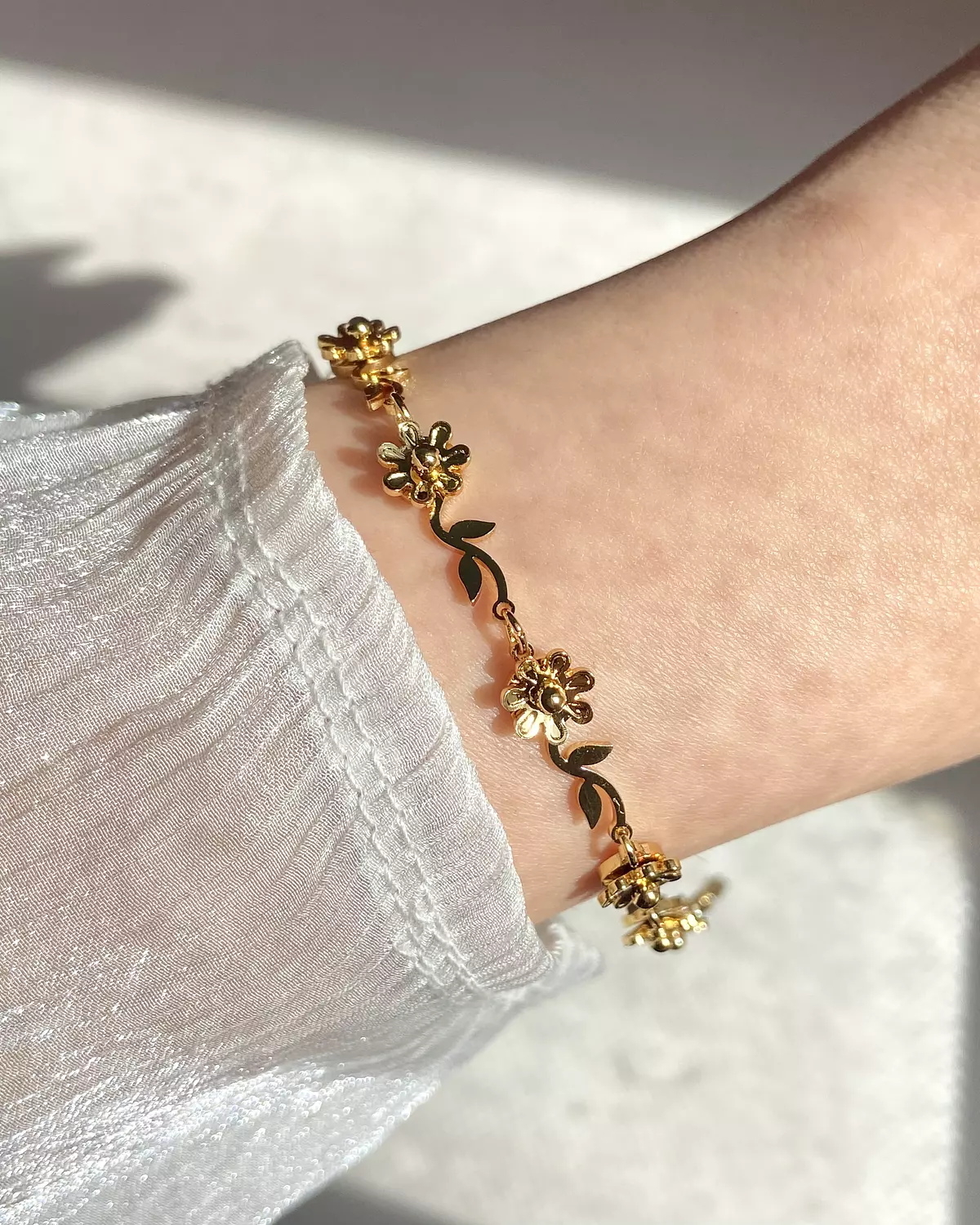 Stainless steel flowers bracelet 1