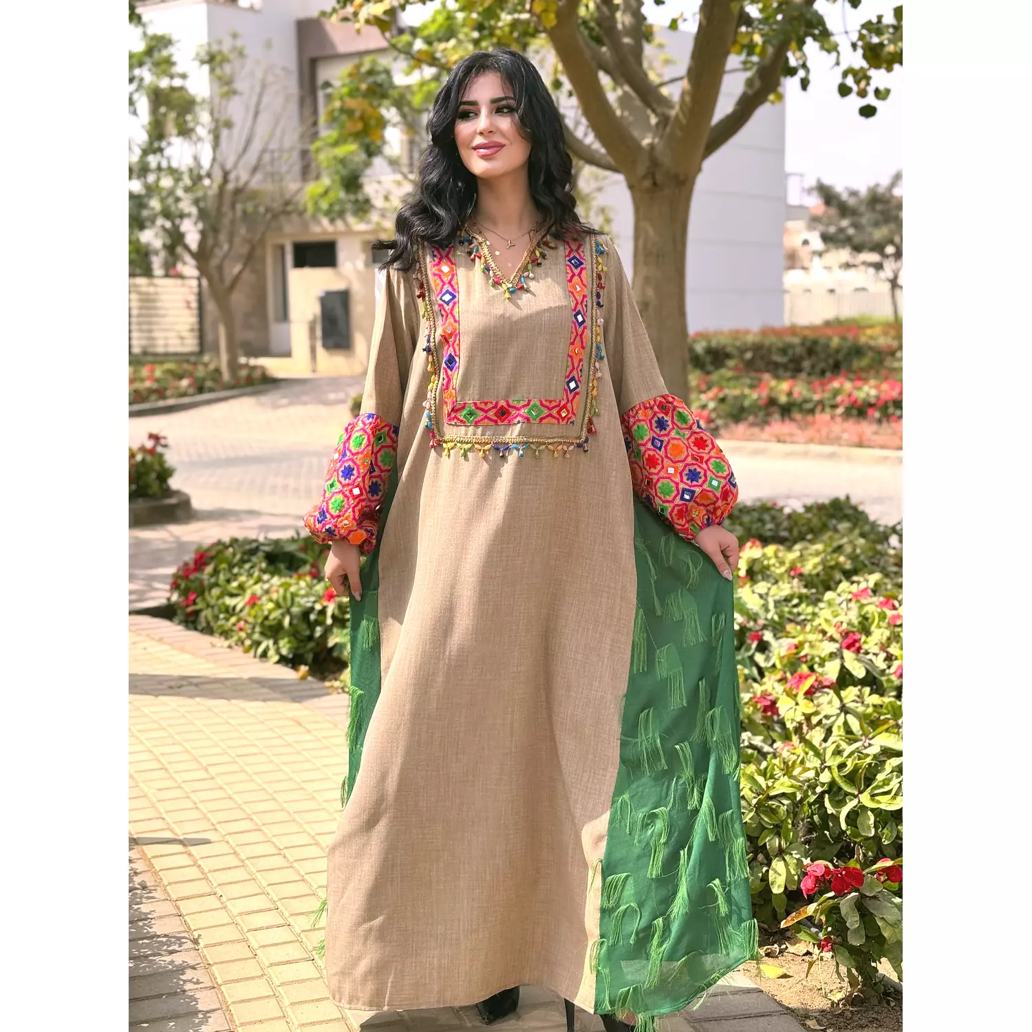 Embroidery kaftan 1 hover image