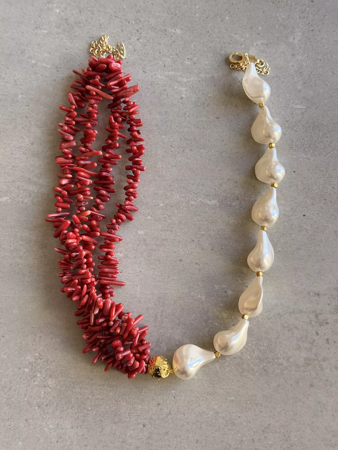 Pearl Red Morgan image