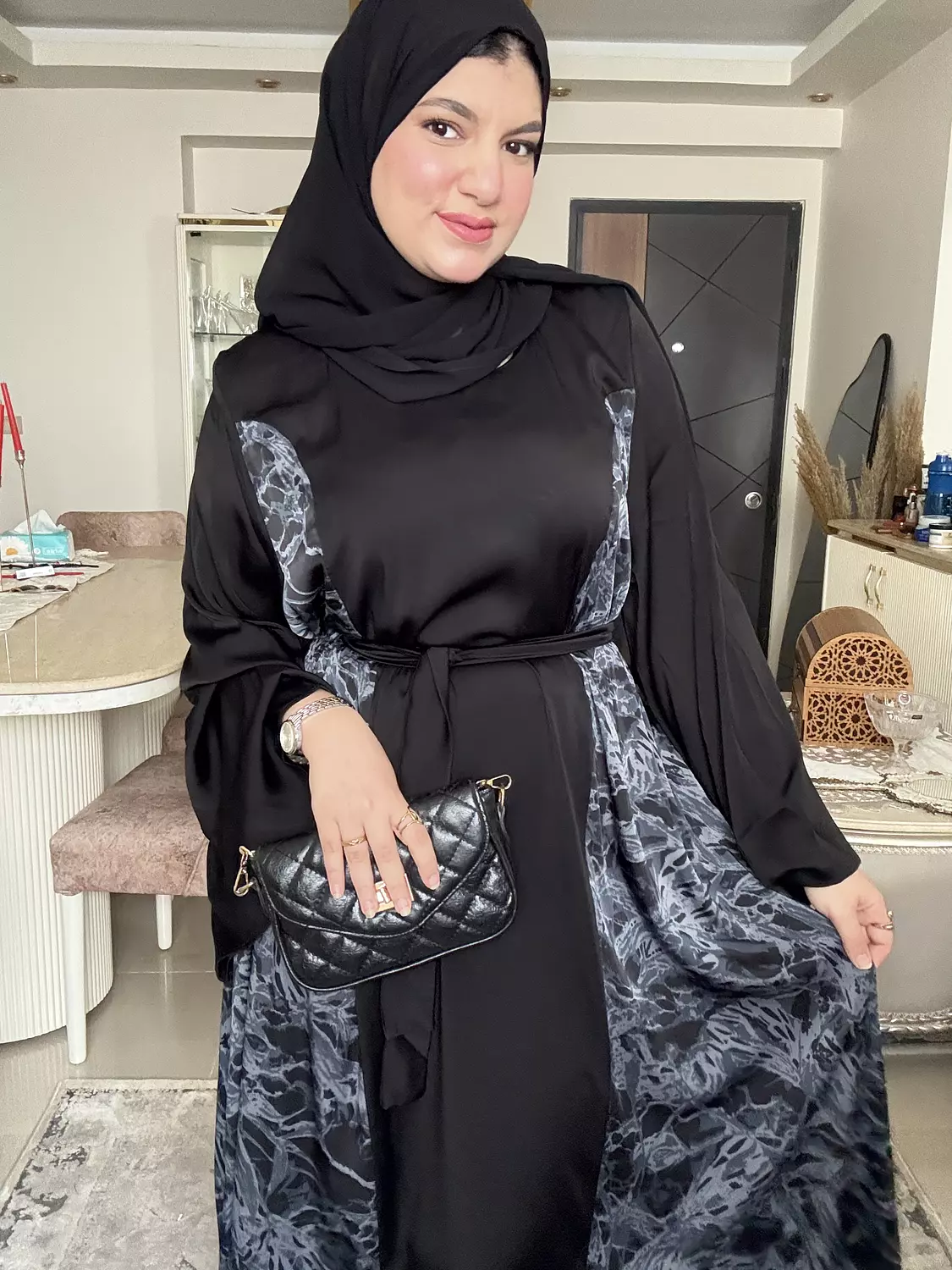 Aisha abaya  1