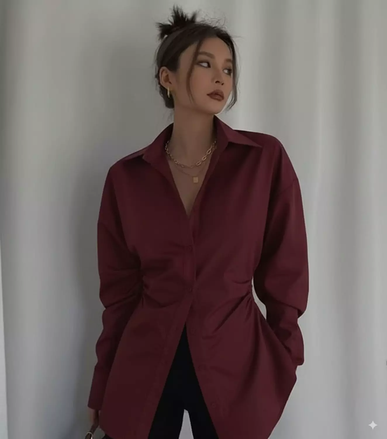 Lightweight Poplin Tie-Back Shirt – Relaxed Fit with Classic Details image