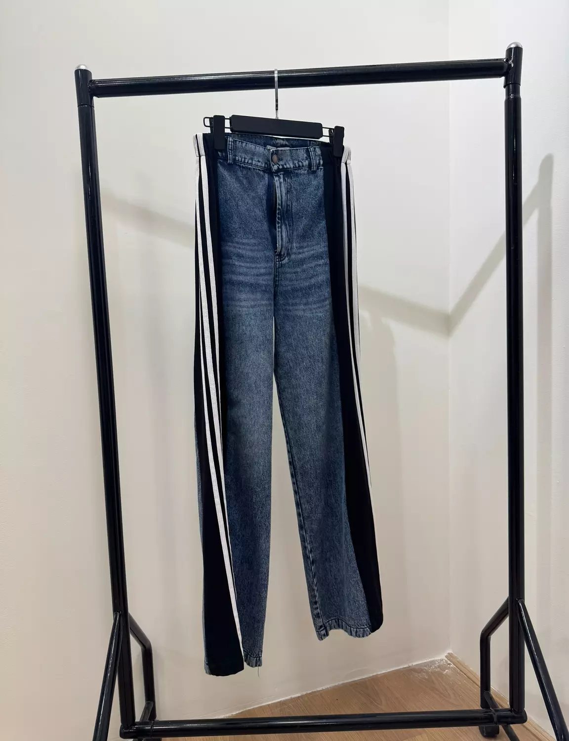 Pants 19 offer  image