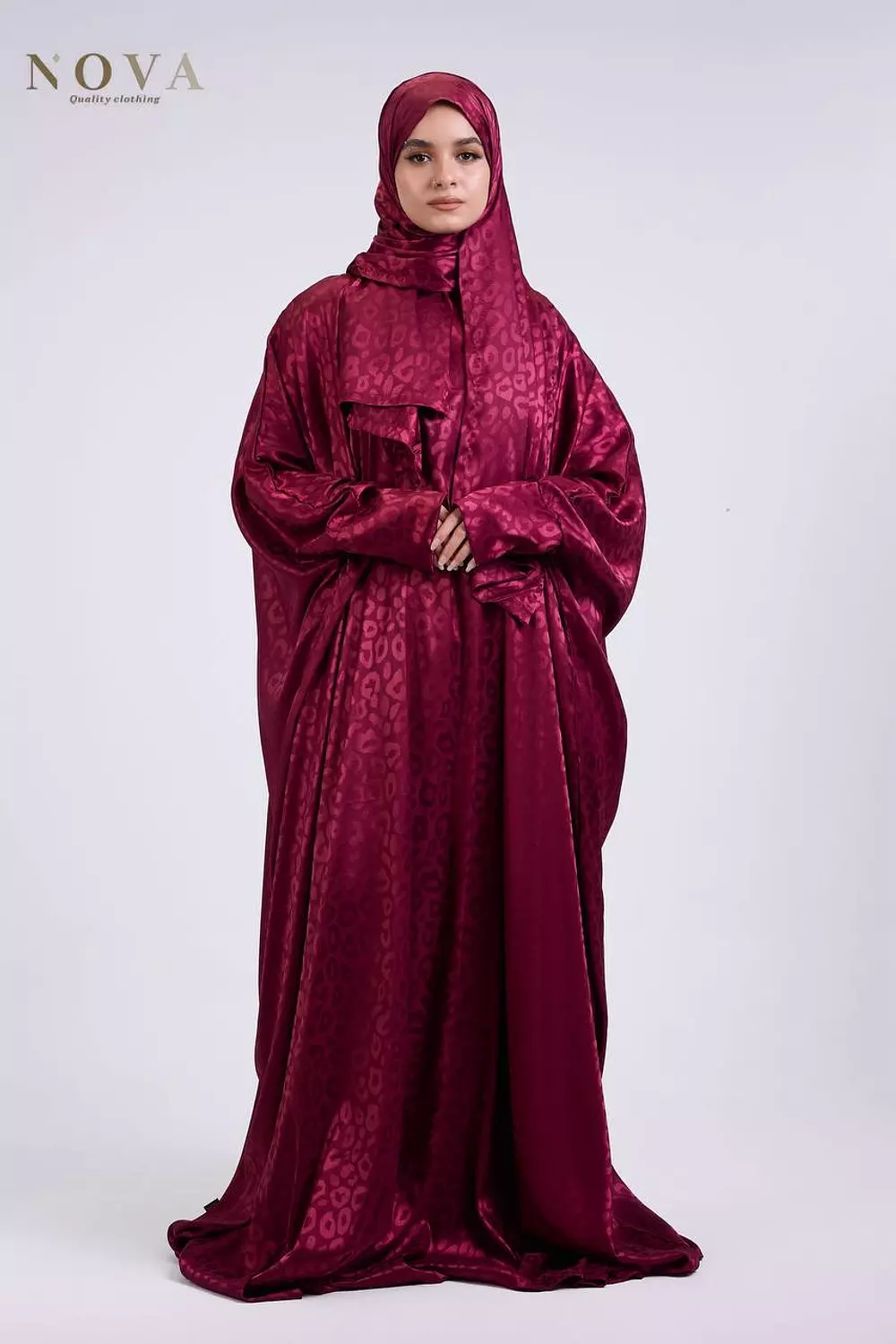 Burgundy butterfly Jacquard image
