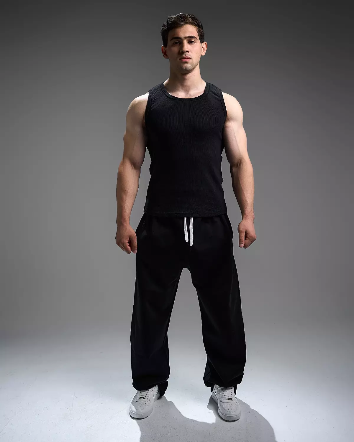 CLASSIC BAGGY SWEATS- black 6