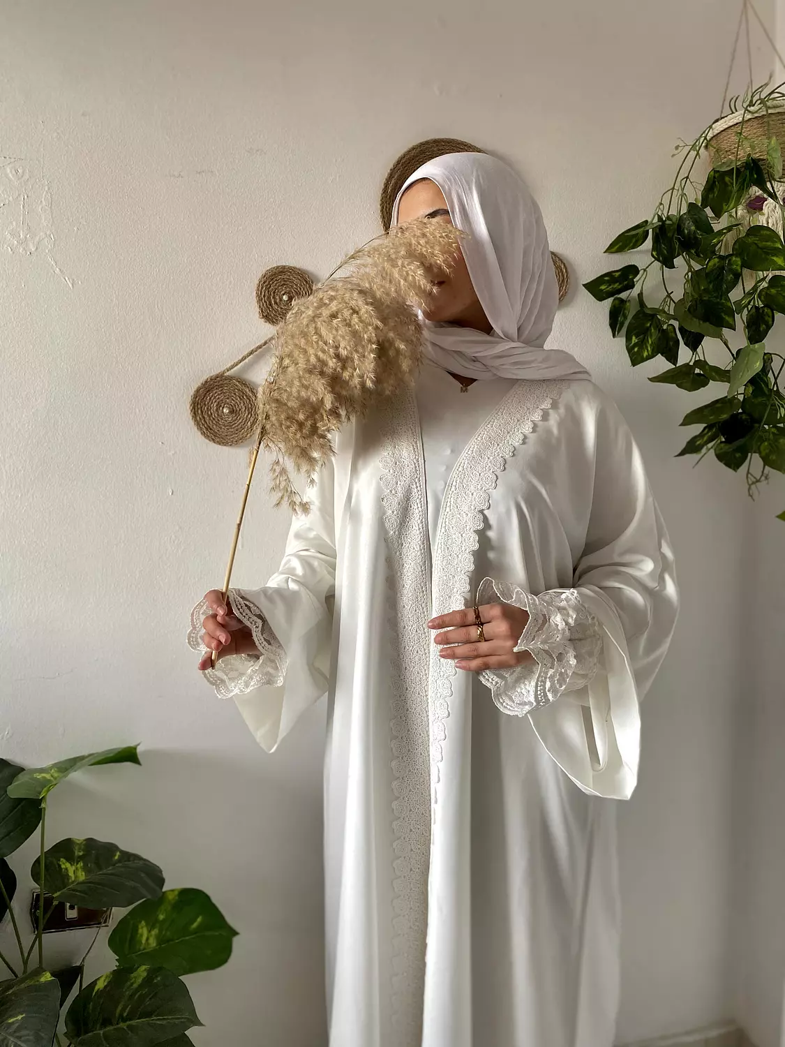 kofttan with Embroidered ribbon and Basic Abaya 3