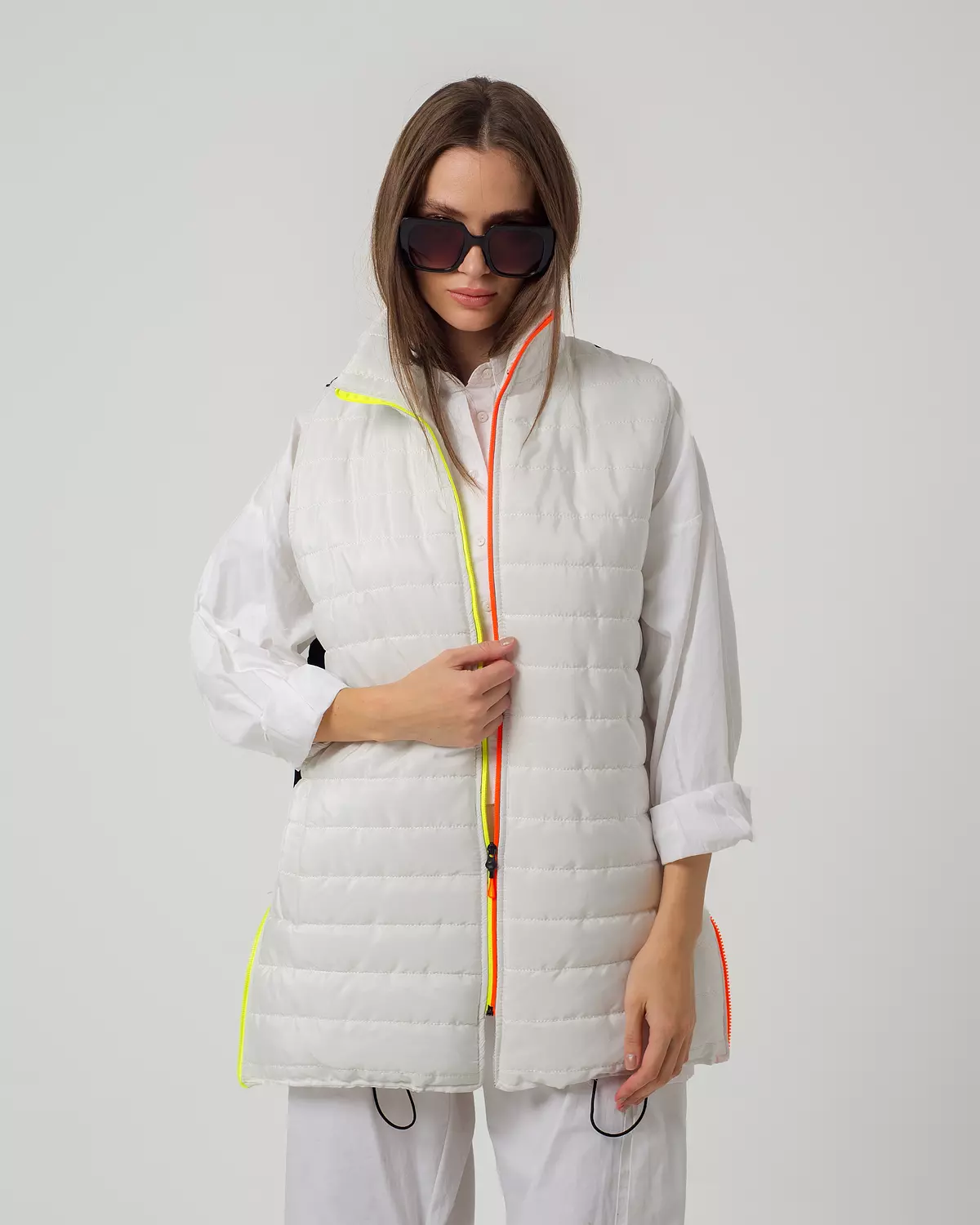 White Pump Vest With Funky Zipper 2