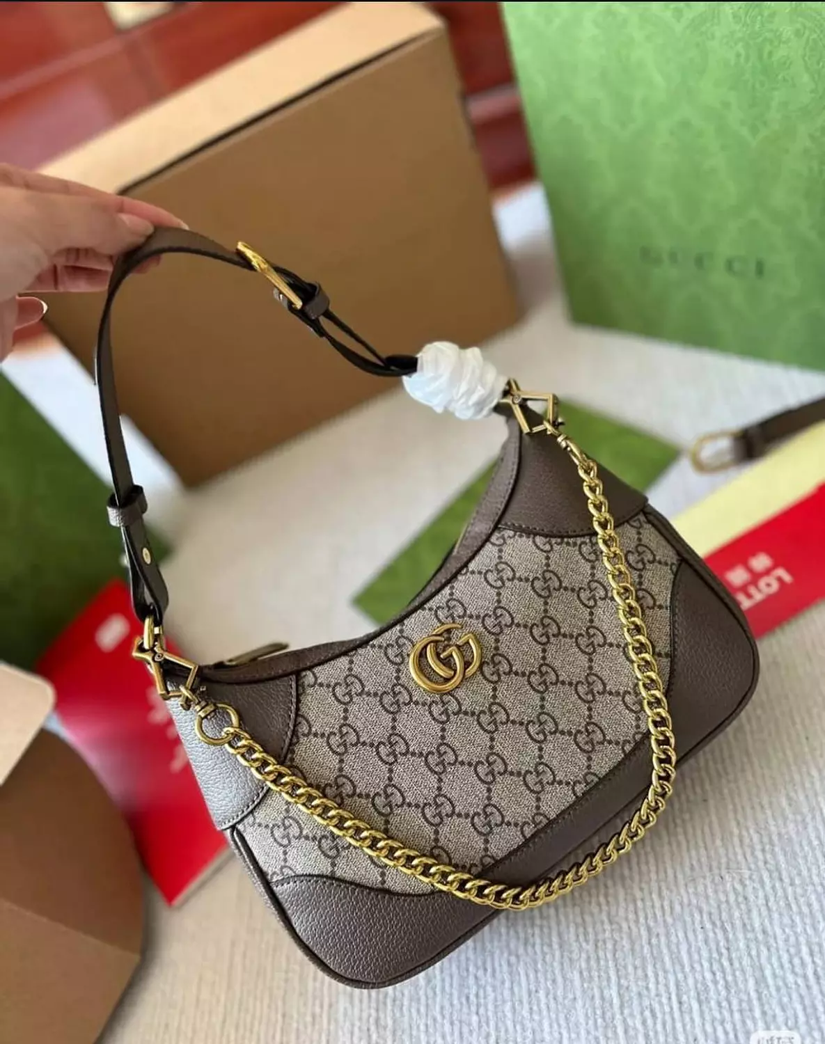 Gucci  2