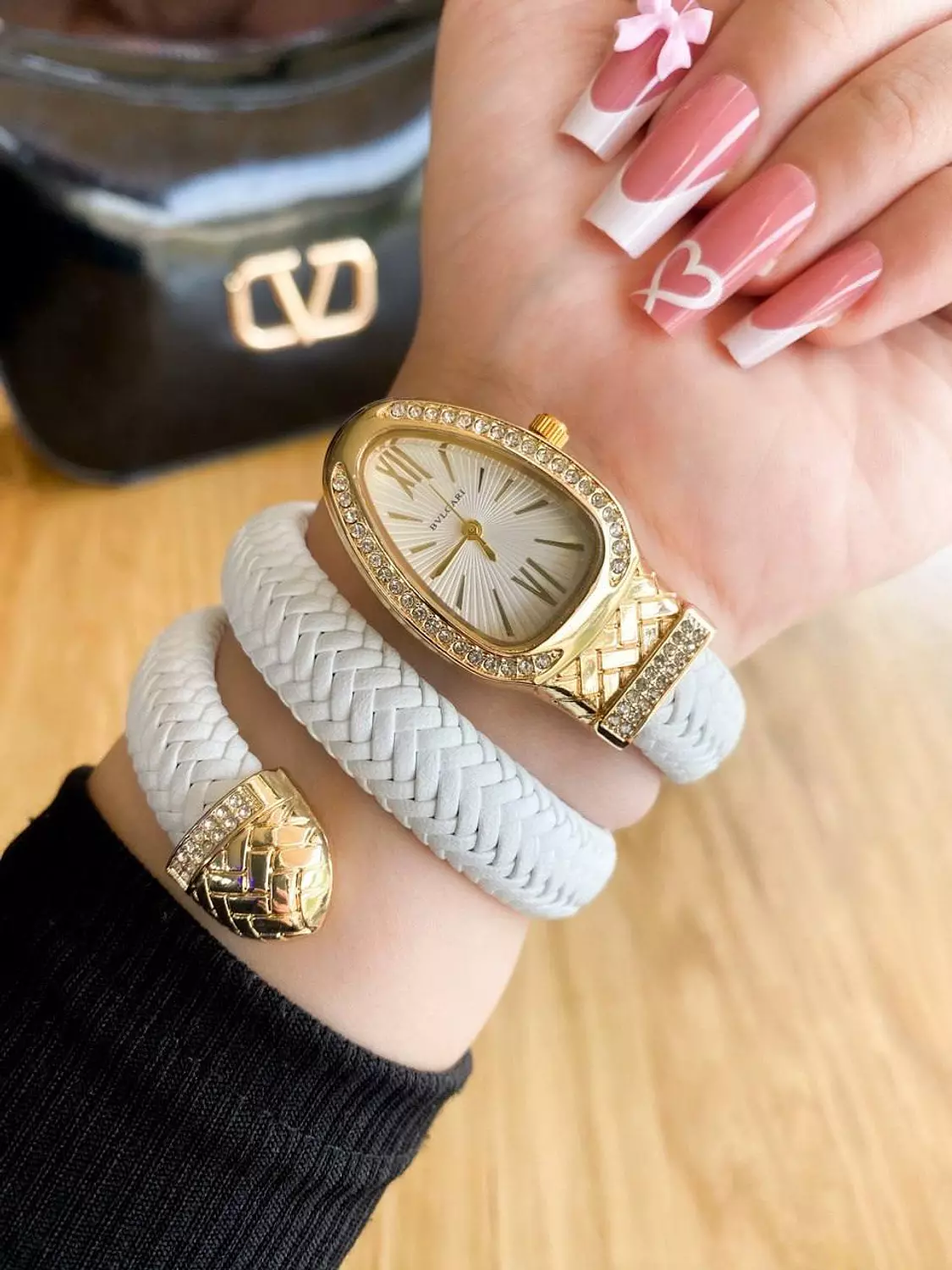  ساعه بلغاري نسائية image