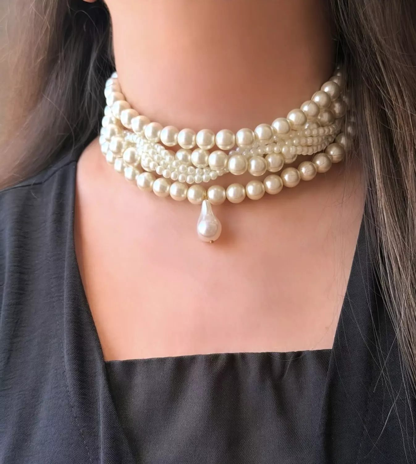 Yomna’s Pearl Necklace  hover image