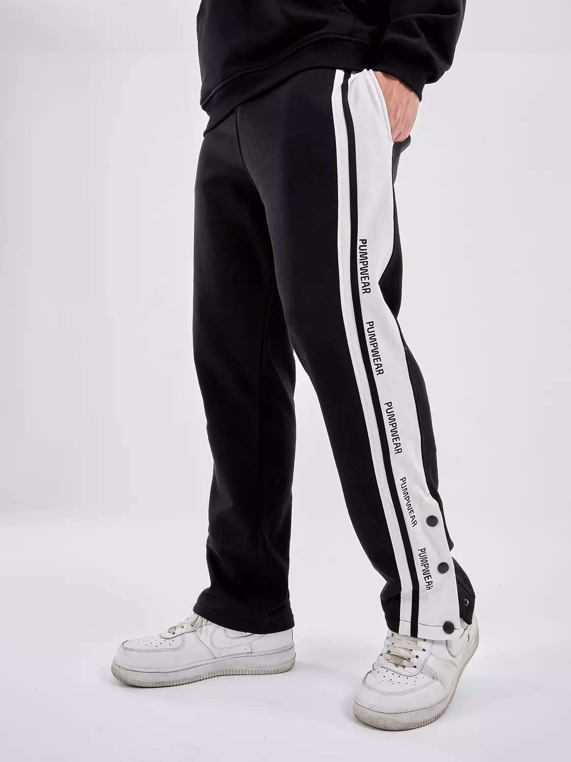 ESSENTIAL STRIPE SWEATPANTS "black" hover image