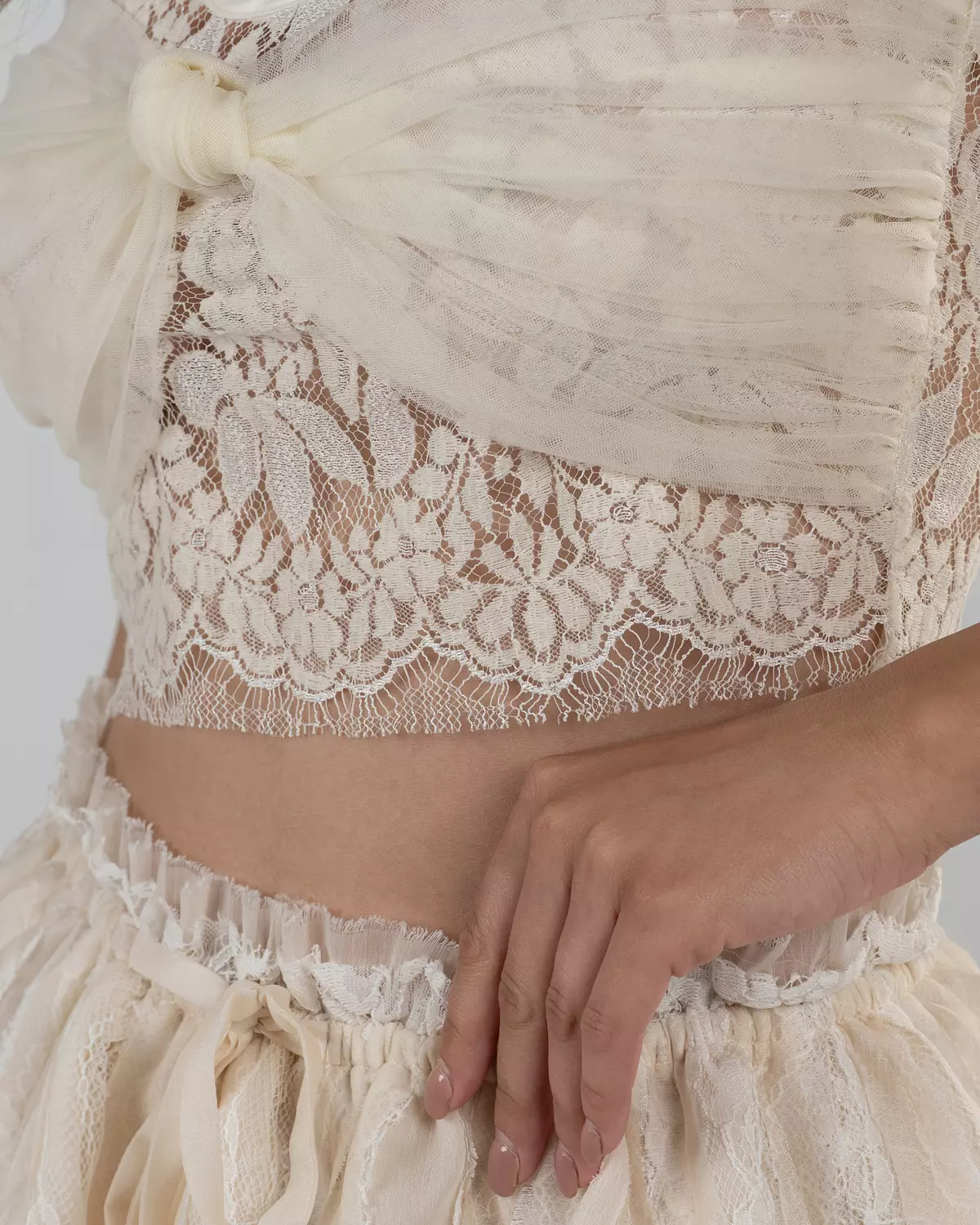 Refined Off-White Lace Top with Bandeau Detail 7