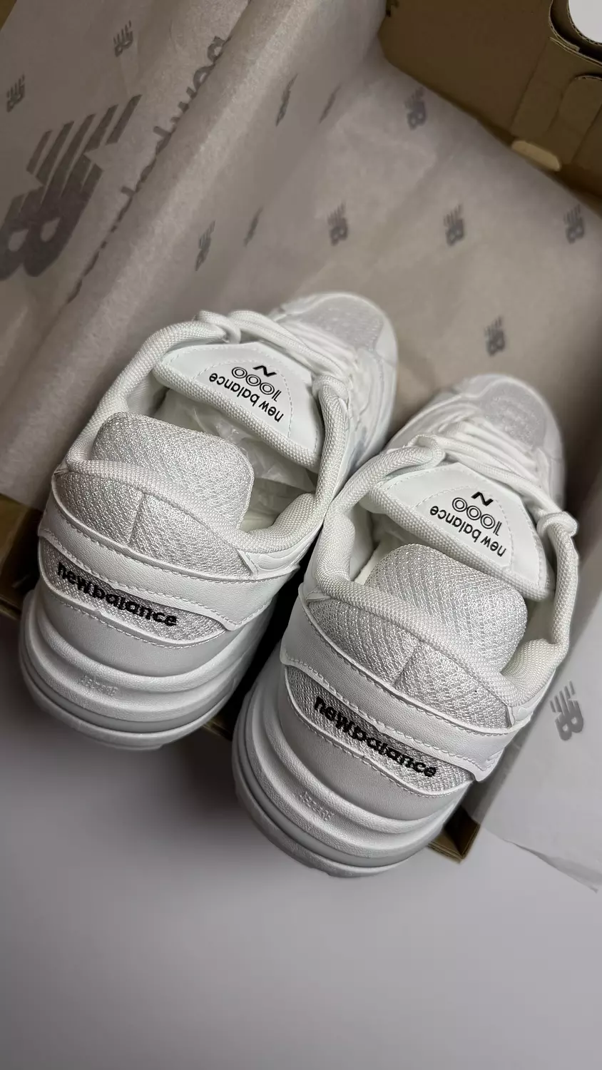 Newbalance 1000 in White  hover image