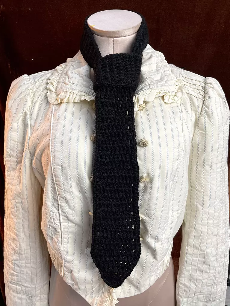 Black crochet cravat 