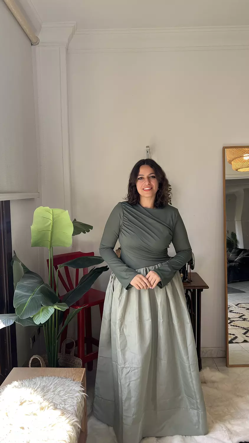 L E I L A DRESS in olive 2