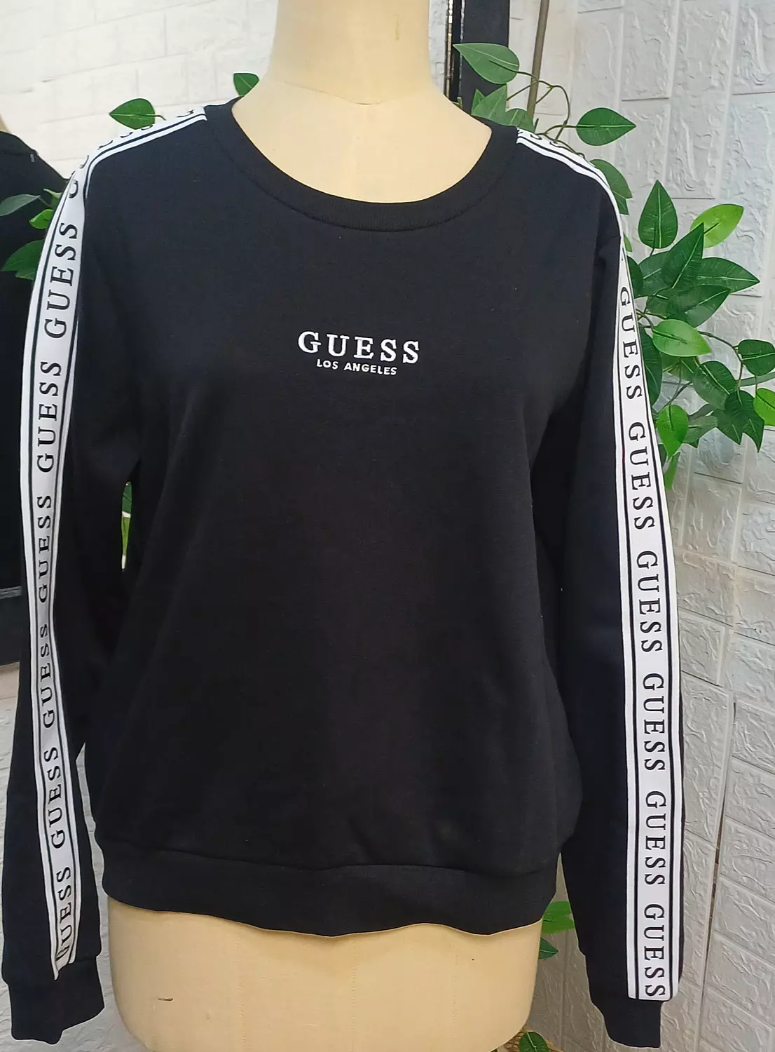 ​Guess Logo Sweatshirt image