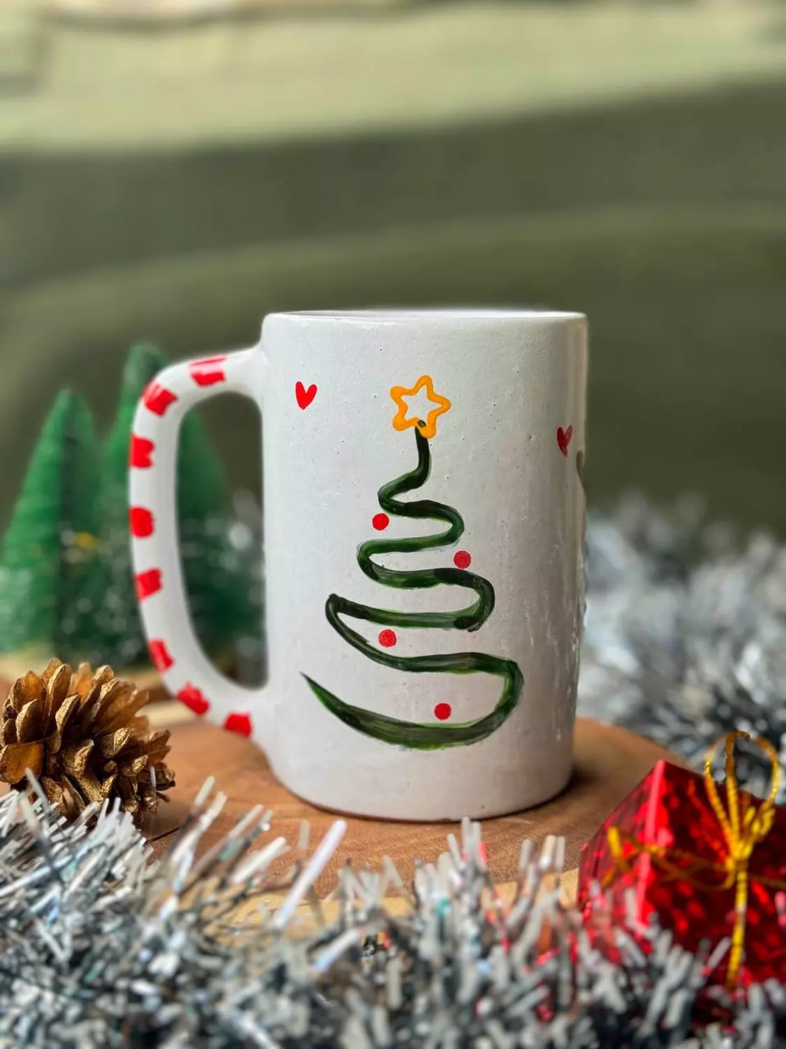 Xmas tree mug piece image