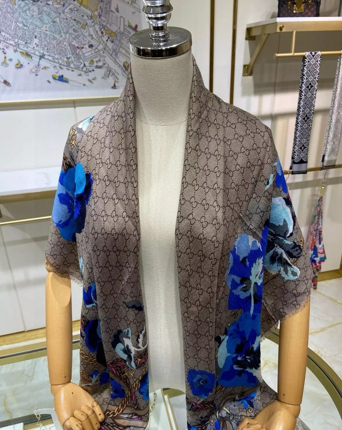 Gucci scarf   4