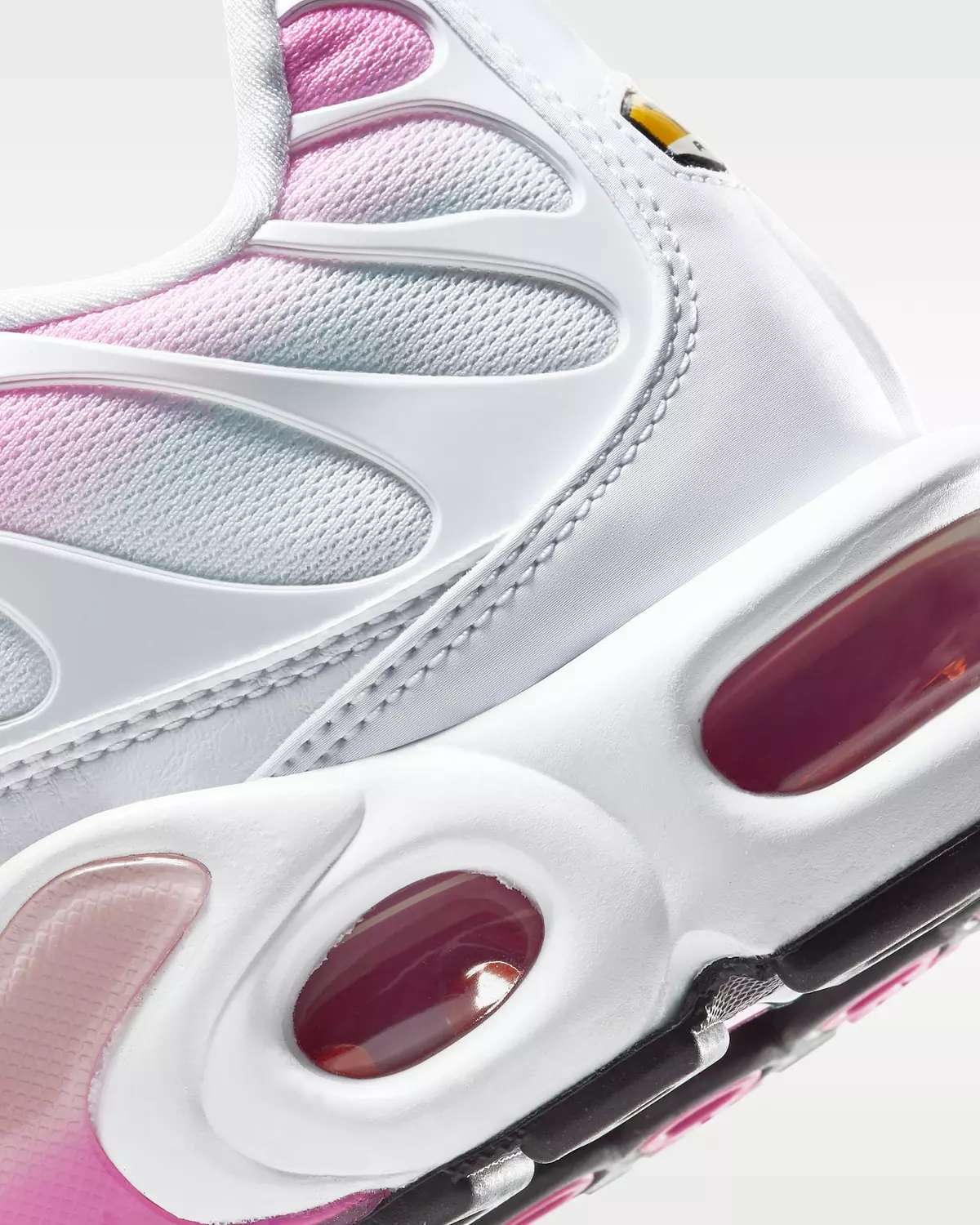 Nik Air Max Tn Plus “Pink Fadea” 5